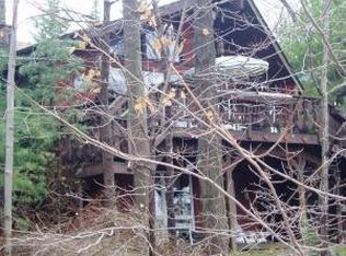 648 Woodpoint Ct, Lake Ariel, PA 18436