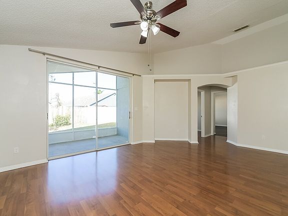 3rd image of 2511 Shelby Cir