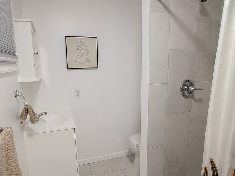 4328 State Line Rd #1 — Photo 10