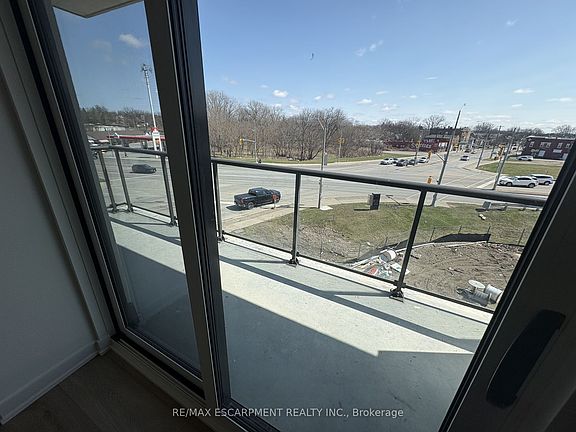 4th image of 33 Erie Ave #307