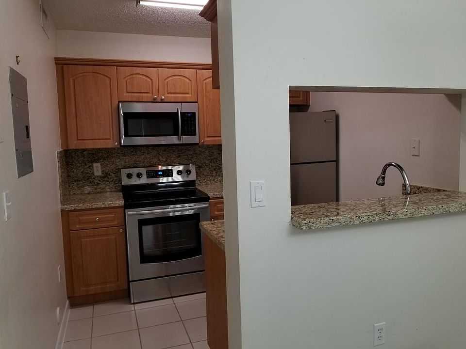 2nd image of 7141 SW 129th Ave