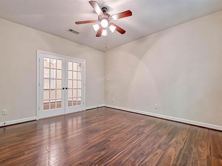 150 W Heritage Mill Cir — Photo 5