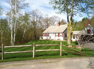 22 Dear Ln, Milford, NH 03055