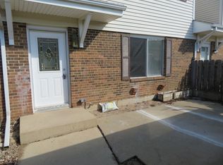 3 Penny Royal Pl, Woodridge, IL 60517