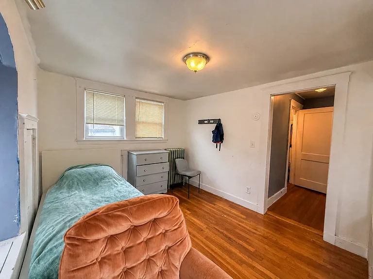 85 Fairbanks St — Photo 9