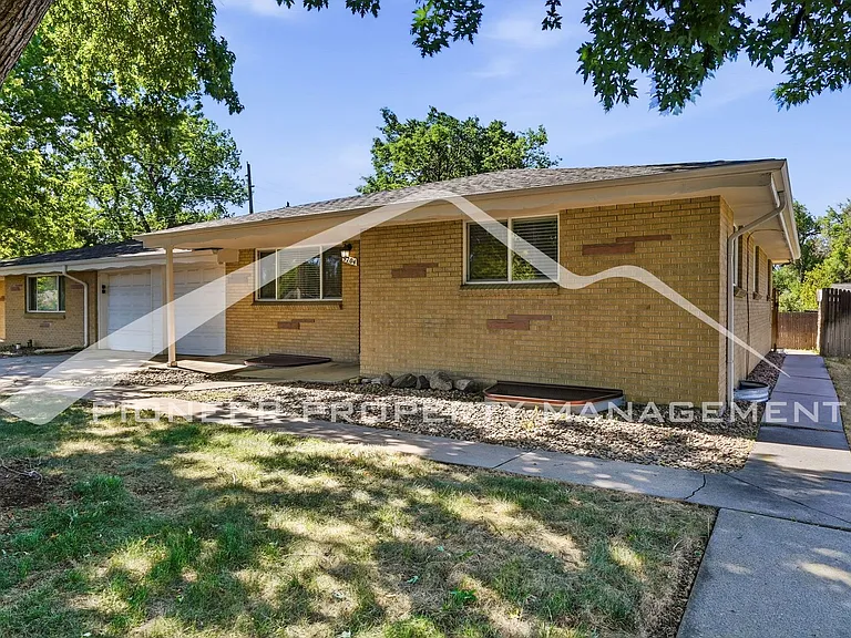 9704 W 17th Ave — Photo 2