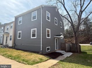 9662 Westport Ln, Burke, VA 22015