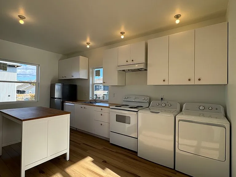 404 E Windsor Ct #2 — Photo 5