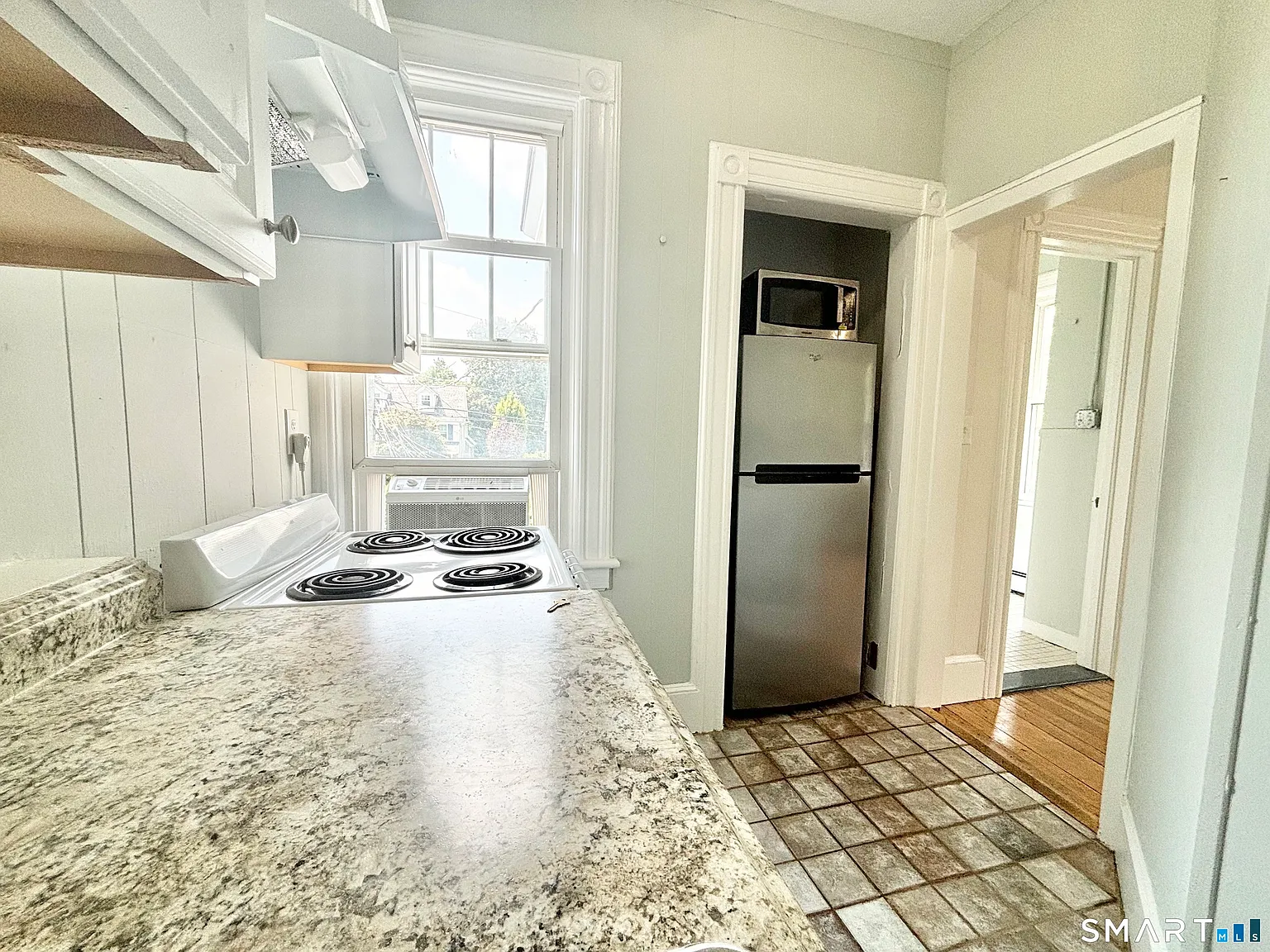 Studio, 1.0 bath, 3926 sqft, $1,800 — Photo 3