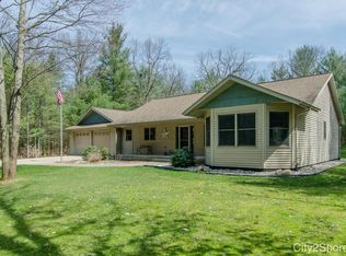 3255 Bluff Creek Dr, Hamilton, MI 49419
