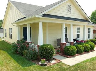 911 Matthews School Rd, Matthews, NC 28105