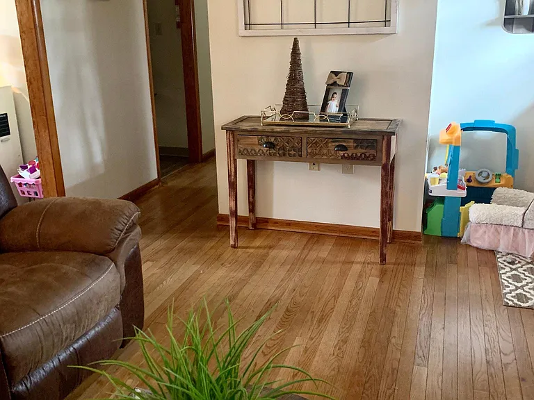 1655 E Sanders Second Ave — Photo 15