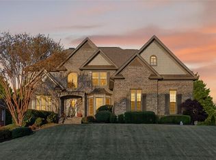 909 Pathview Ct, Dacula, GA 30019