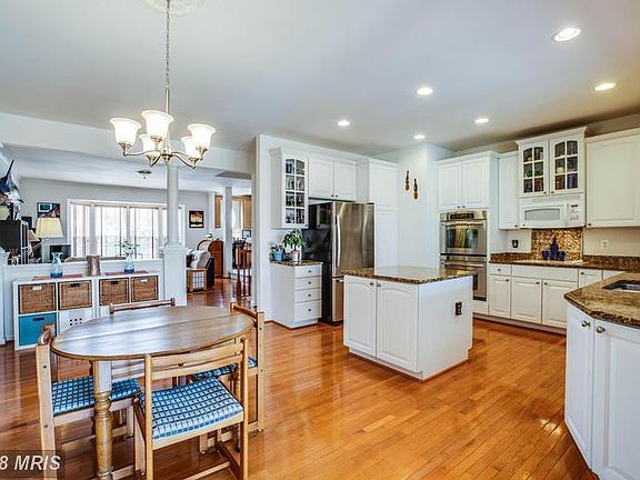 Plenty of room for kitchen dancing!