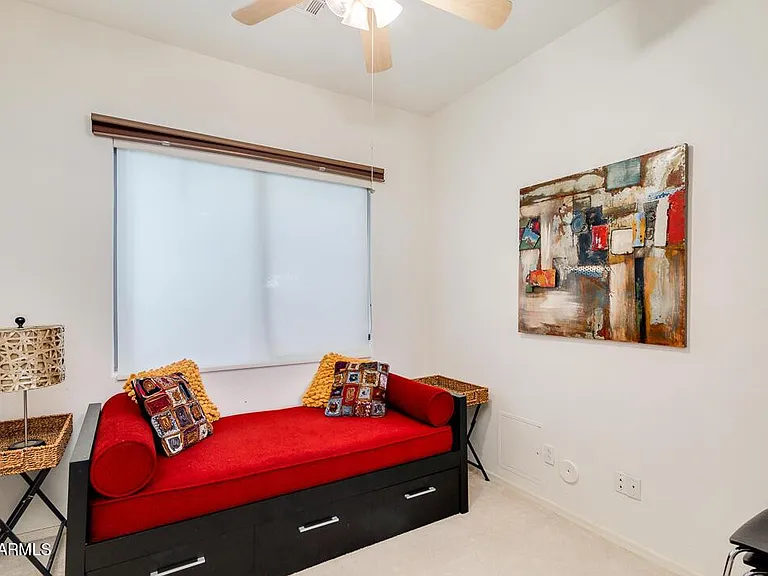 2037 W Periwinkle Way — Photo 7