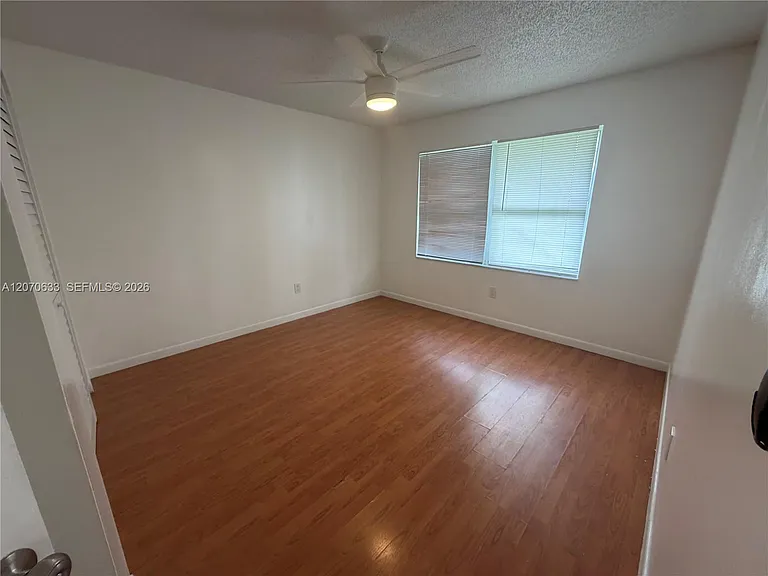 2224 Pierce St #26 — Photo 4