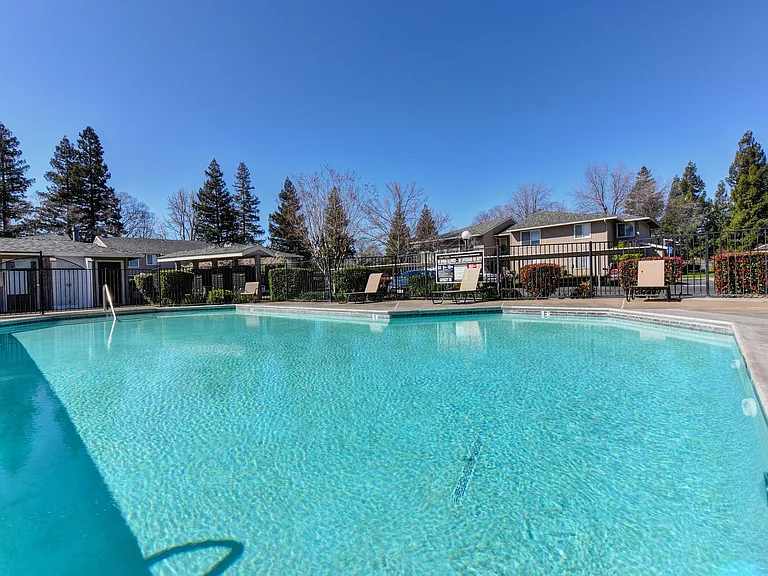 Quail Pointe — Photo 16