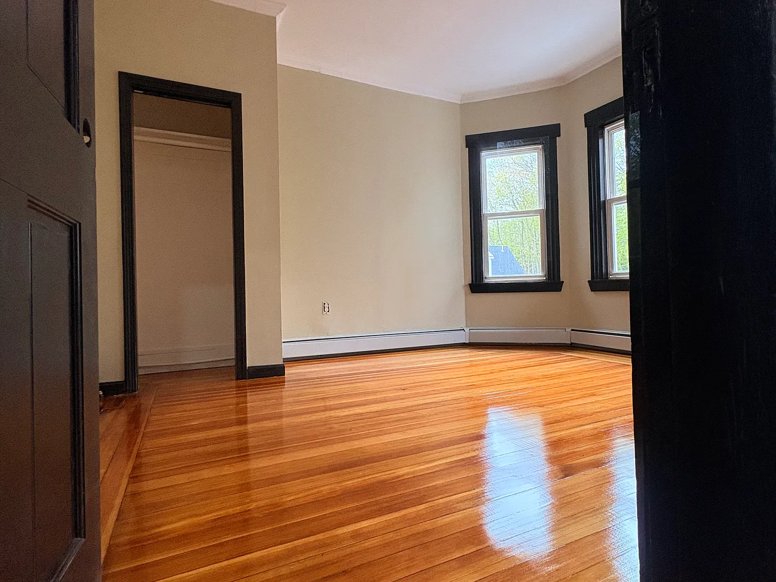 4 bed, 1300 sqft, $3,600 — Photo 3
