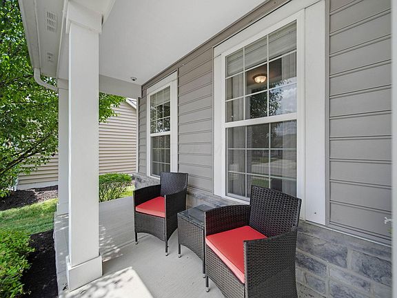 3rd image of 1880 Southchase Ct