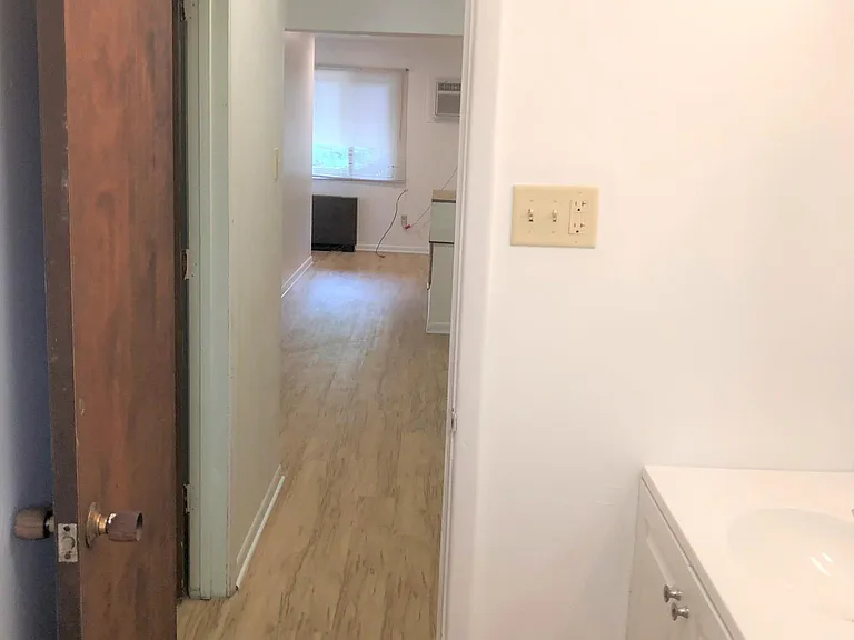 6350 Forward Ave #24 — Photo 10