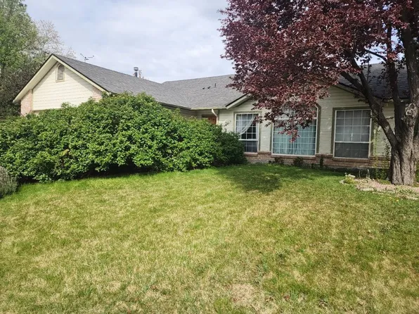 5612 W Lucky Dr, Boise, ID 83703