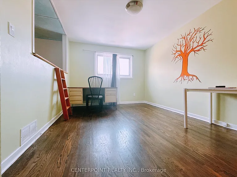 9 Oakmeadow Blvd #2 — Photo 7