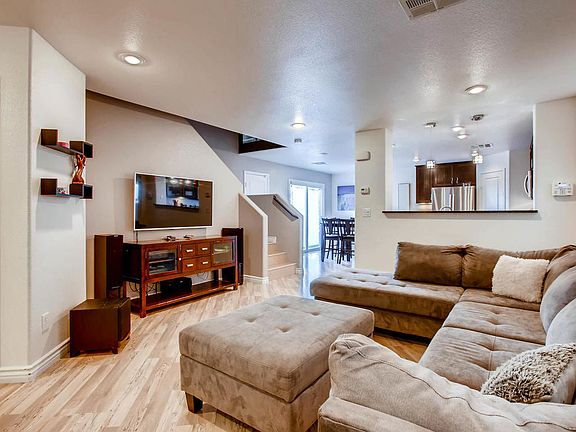 4th image of 724 Magrath St