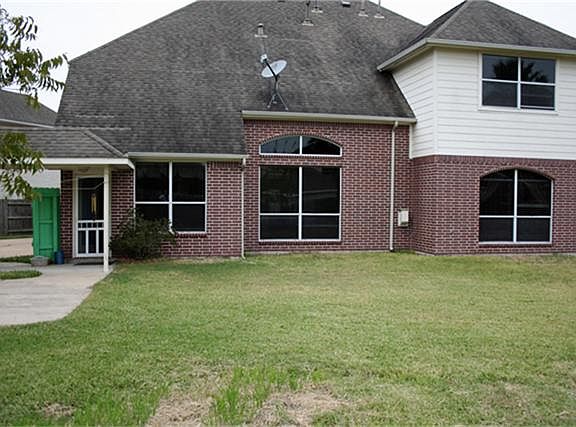 3rd image of 3039 Richfield Ct