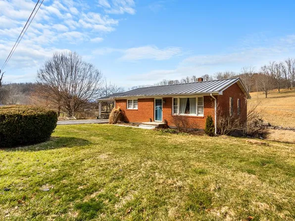 28585 Smyth Chapel Rd, Meadowview, VA 24361