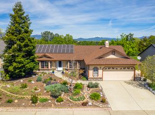 3036 Blue Bell Dr, Redding, CA 96001