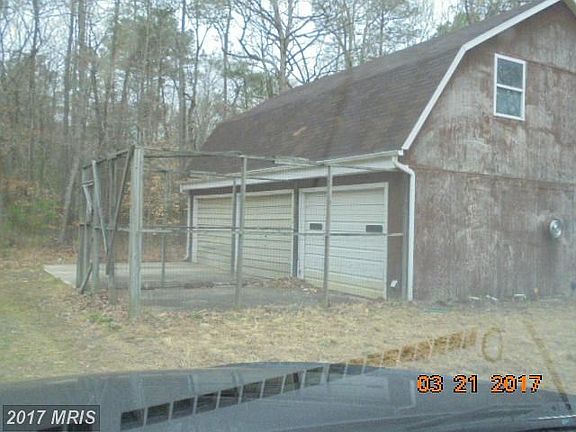 detached barn