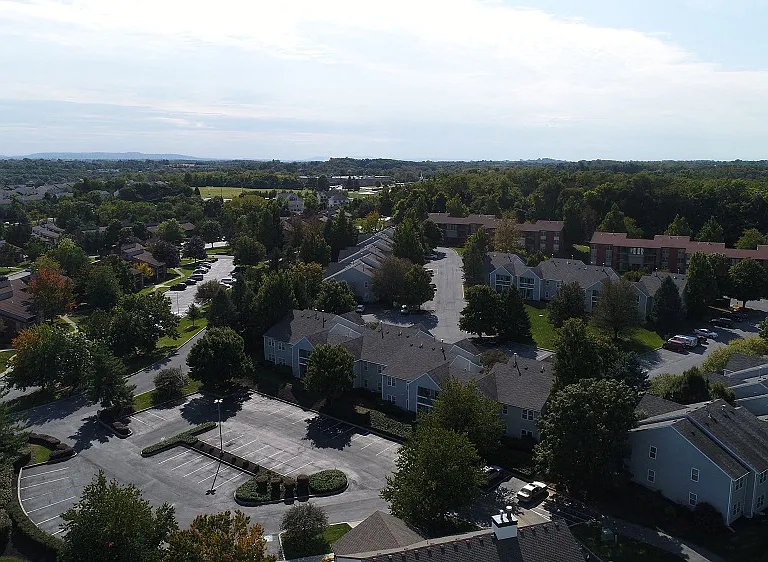 Springford Apartments — Photo 36