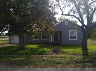 15 N College Ave, Troy, TX 76579