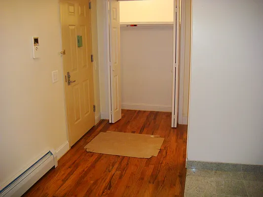 Rented by Avanguard Realty Corp | media 2