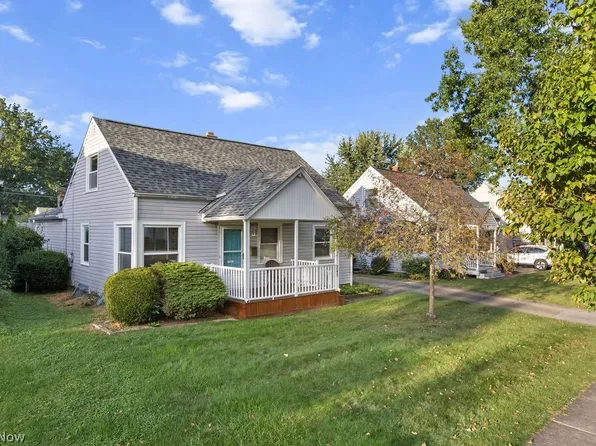 241 Van Buren Ave, Cuyahoga Falls, OH 44221