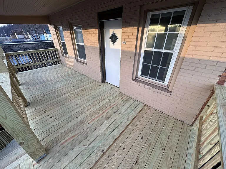 2918 Walnut St — Photo 3