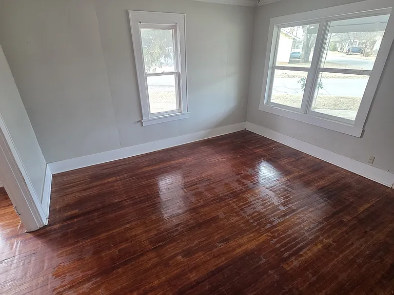 1401 Monroe St #B — Photo 2