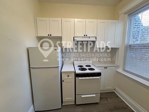 2nd image of 27 Park Dr #14