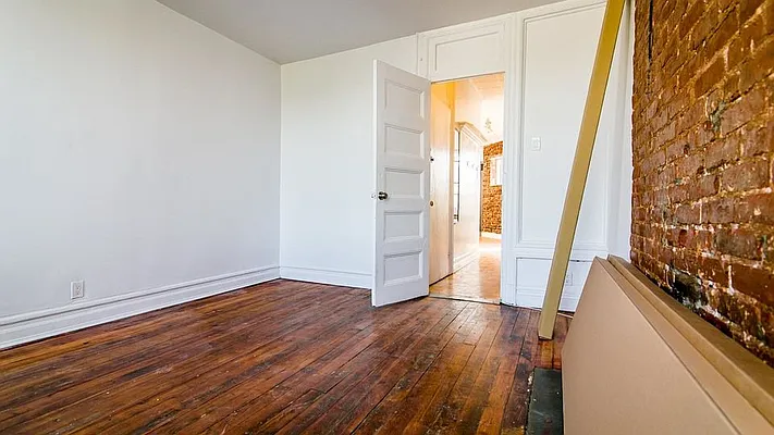 Rented by Nooklyn NYC LLC | media 19
