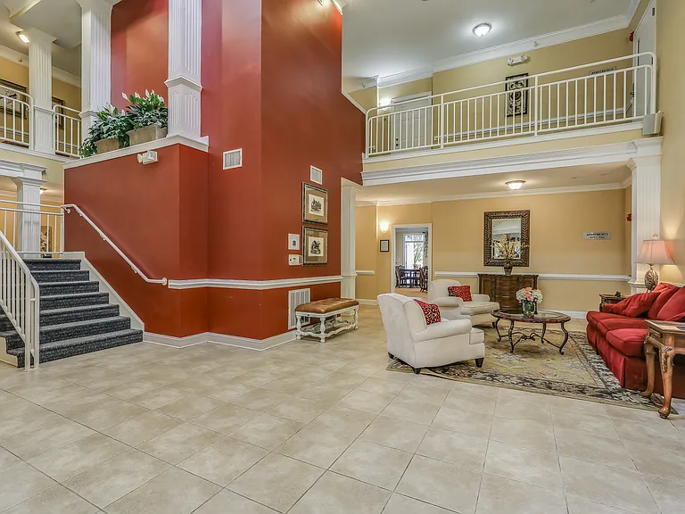 Sunstone Apartments — Photo 6