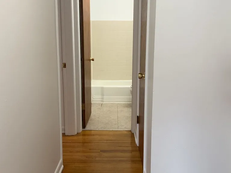 1006 Broadway St — Photo 72