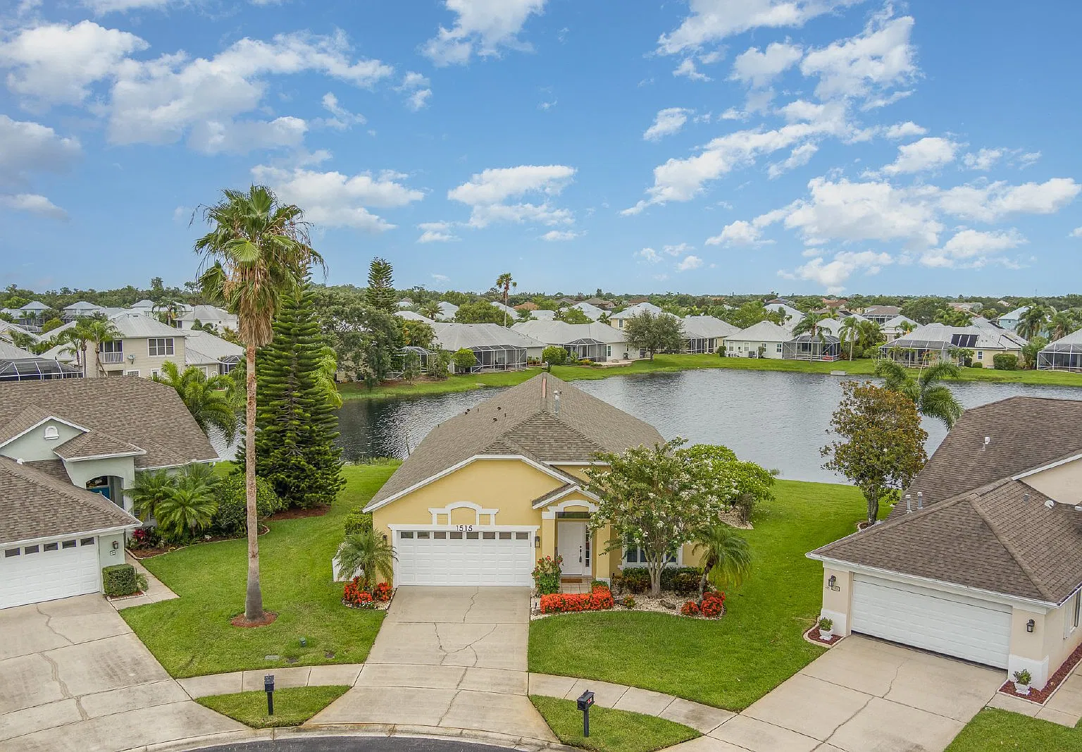 4 bed, 2.0 bath, $3,000 — Photo 2