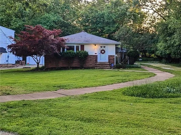 255 Grand Blvd, Bedford, OH 44146