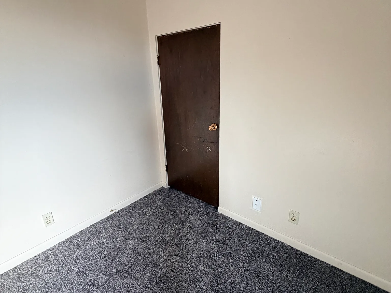 3 bed, 1000 sqft, $950 — Photo 4