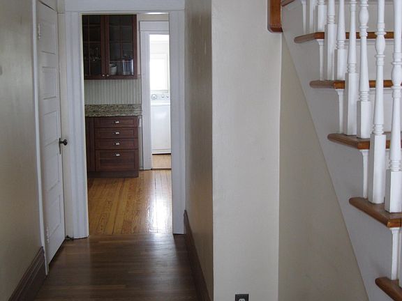 Front entry, hallway to kitchen