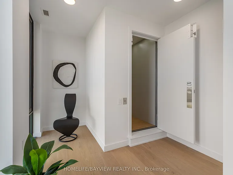 1720 Bayview Ave E #Penthouse 05 — Photo 13