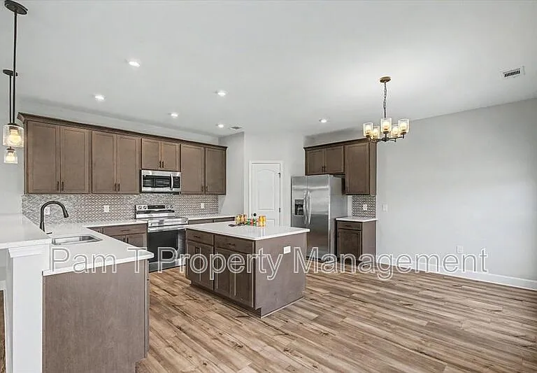 203 Alyssa Ave — Photo 10