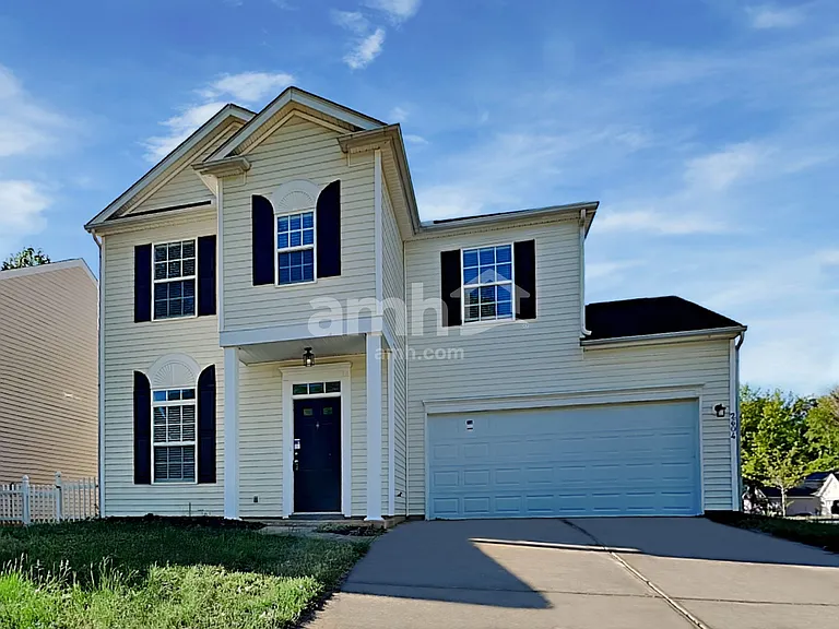 2604 Oasis Ln — Photo 1