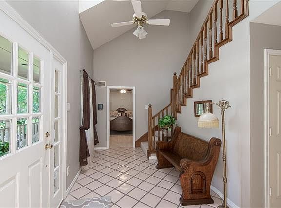 5th image of 617 Briarglen Dr