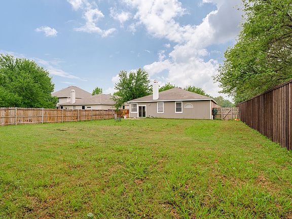 5th image of 1305 Marble Cove Ln